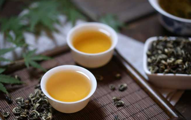 茶葉中含有哪一種物質可以提神(茶葉中具有提神作用的主要物質是)